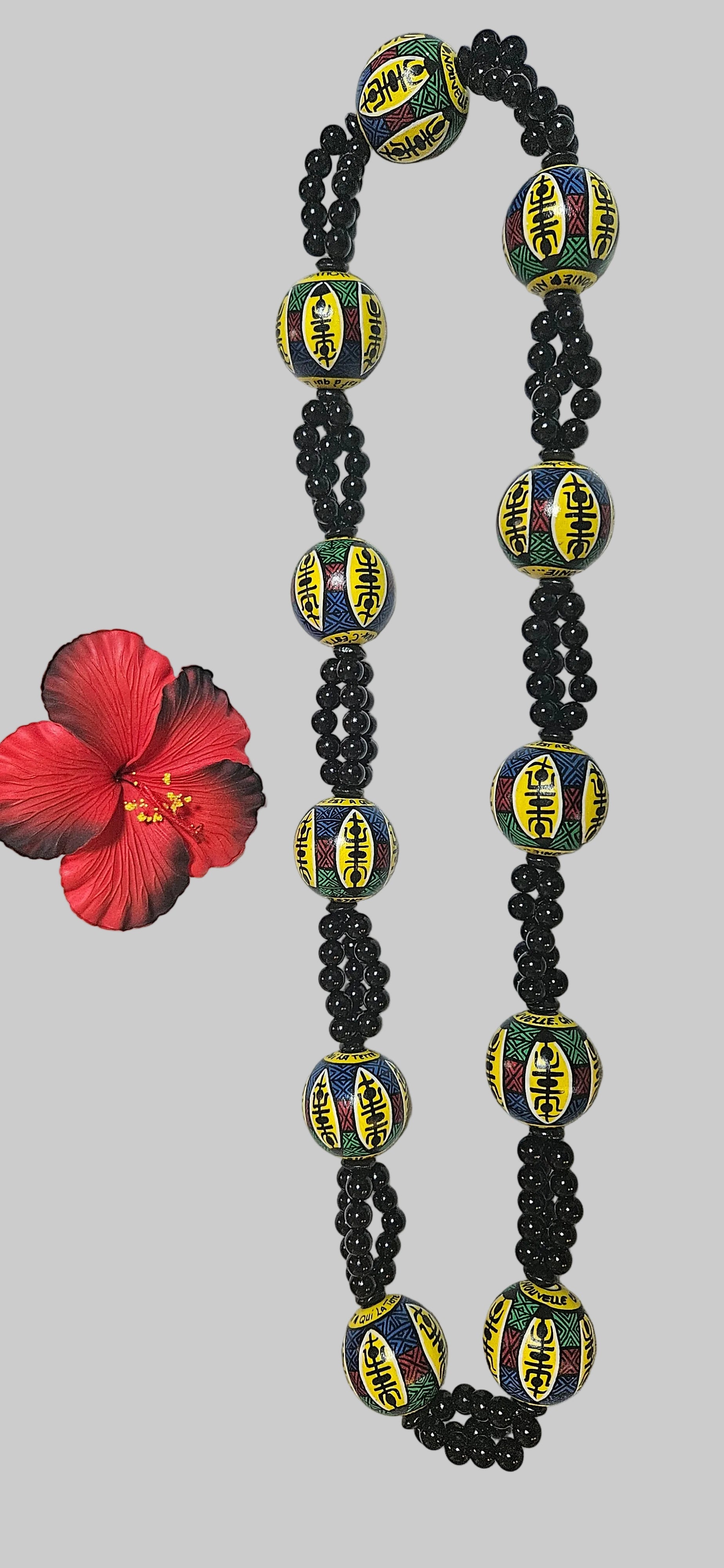 Collier personnalisé au couleurs du drapeau Kanaky